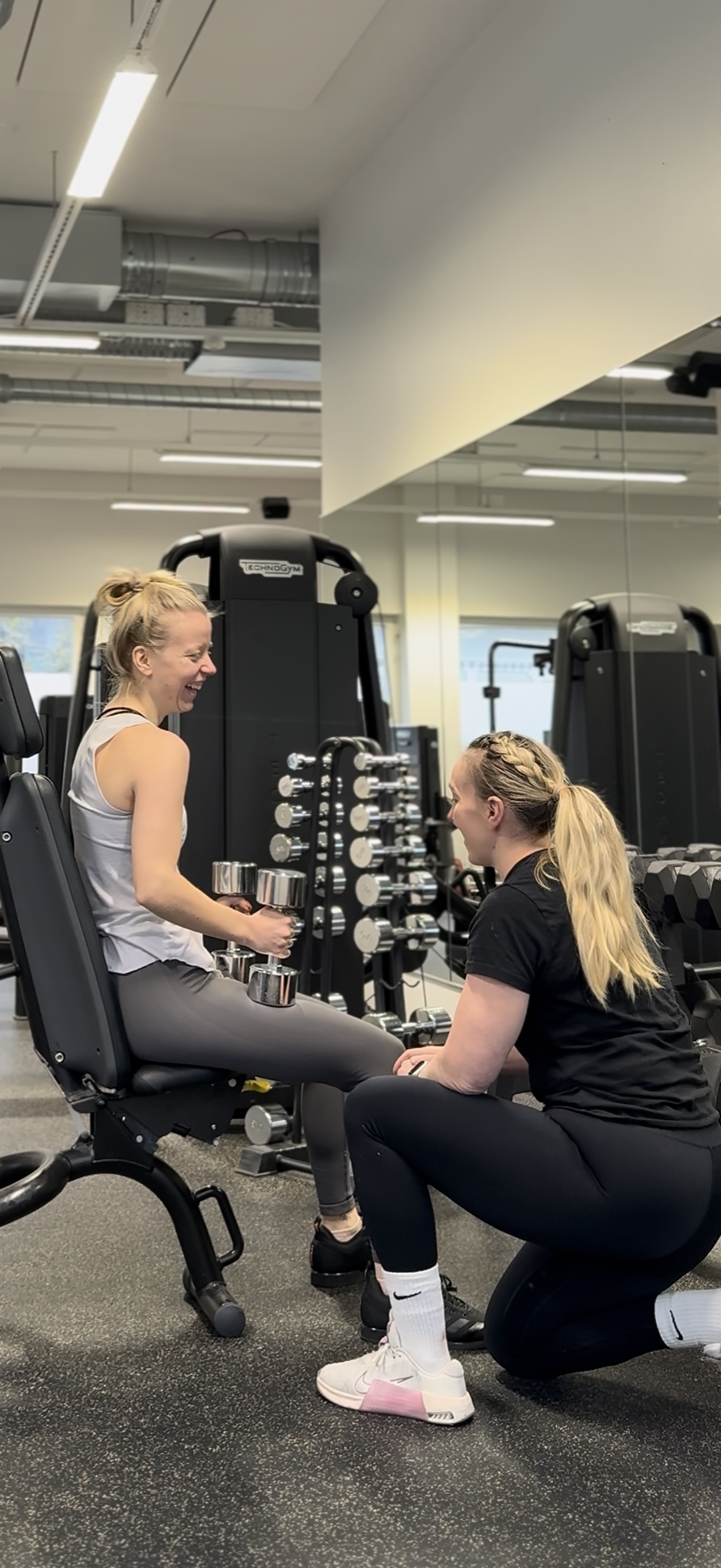 Nelly coach portrait alternative